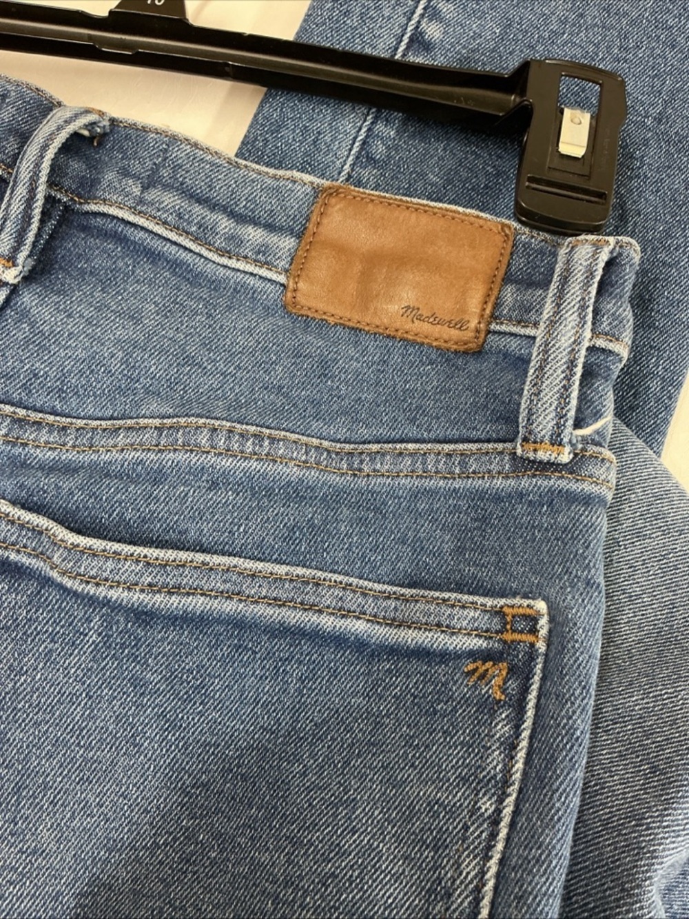 Madewell High-Rise Straight Jeans in Medium Blue Wash - Picture 3 of 5